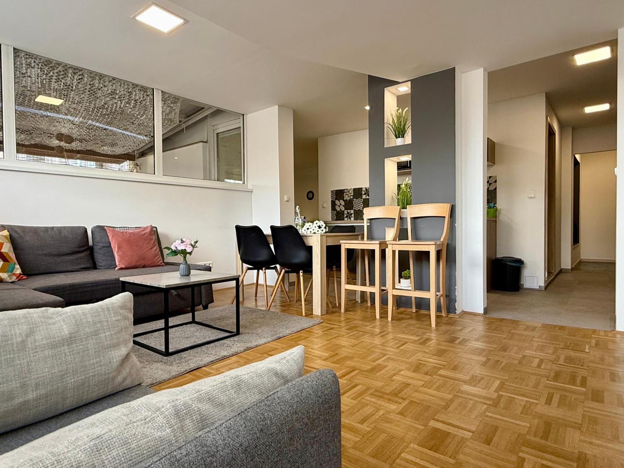 Apartament Park Siska *